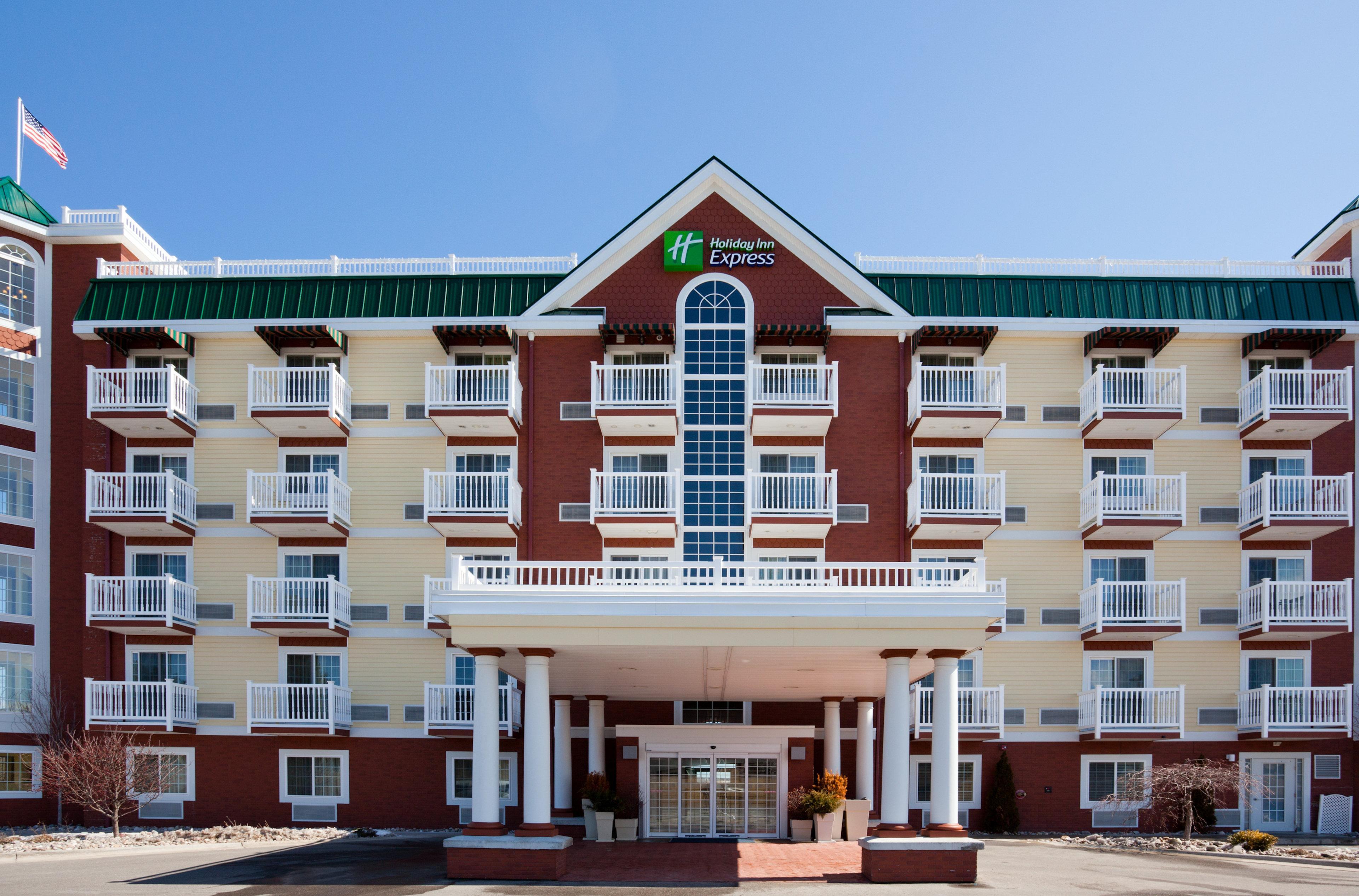 Holiday Inn Express Hotel & Suites Petoskey By Ihg Eksteriør bilde