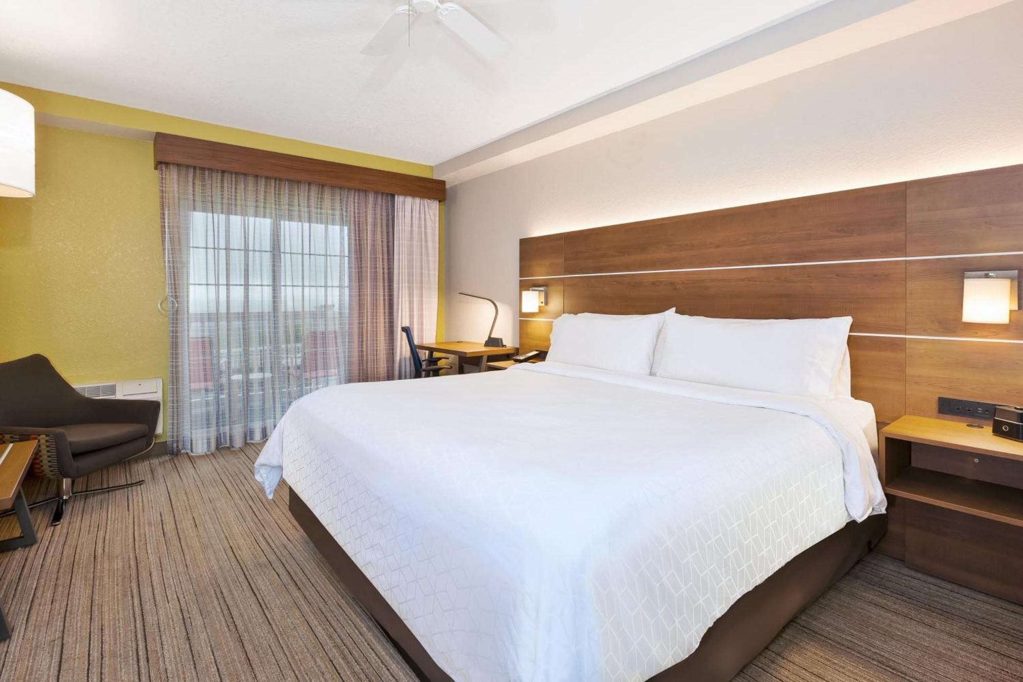 Holiday Inn Express Hotel & Suites Petoskey By Ihg Eksteriør bilde